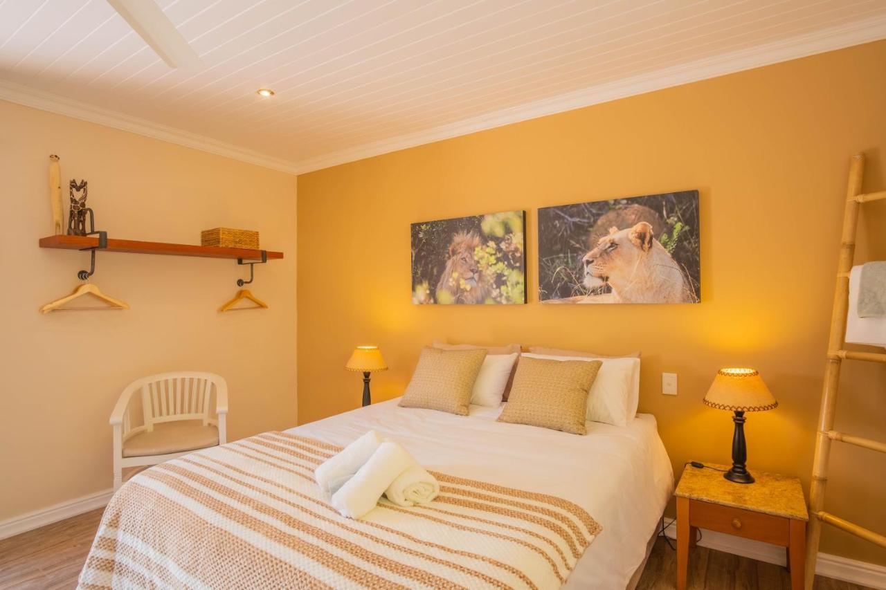 Bwhale Guest House B&B クニスナ エクステリア 写真