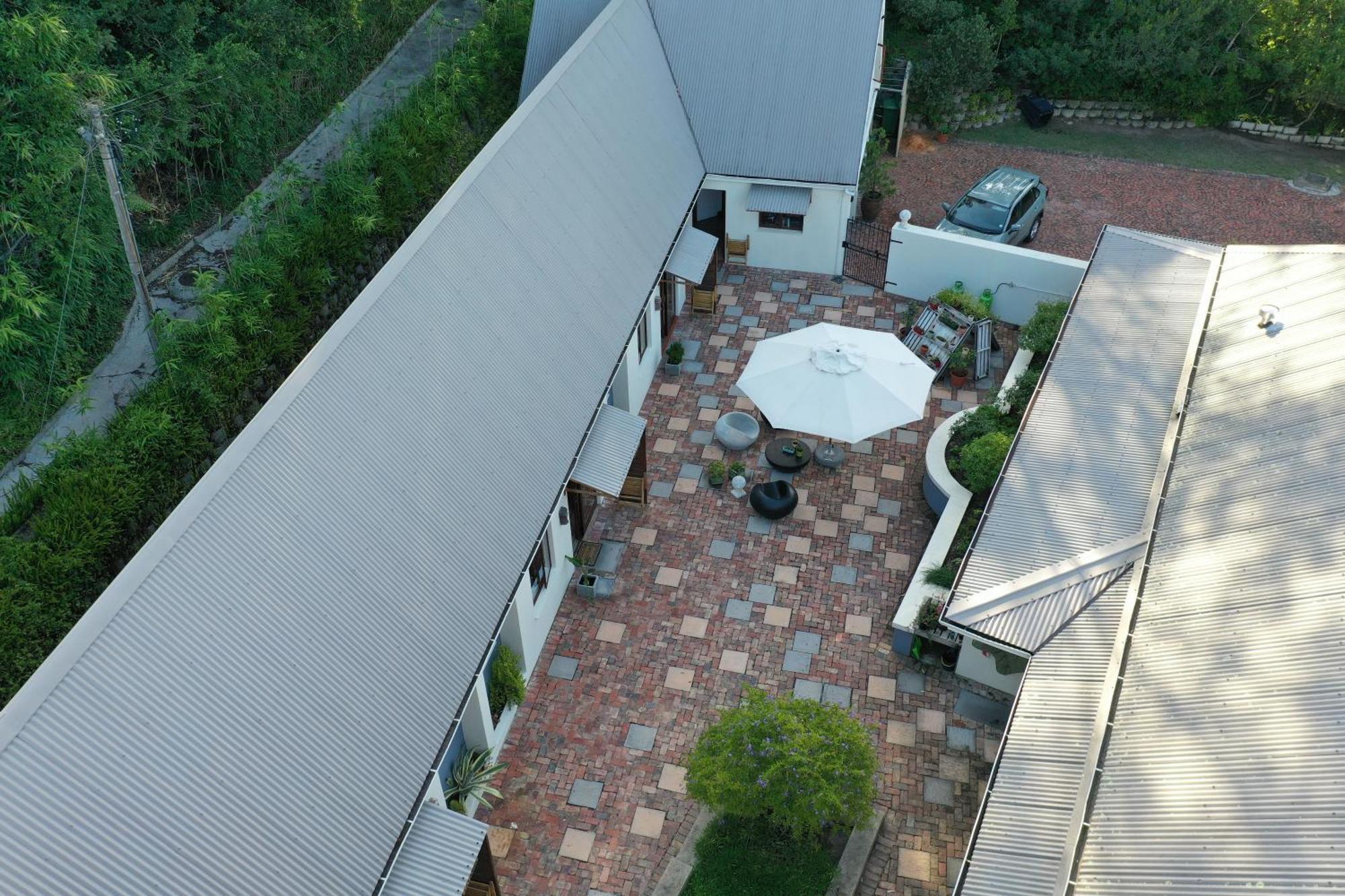 Bwhale Guest House B&B クニスナ エクステリア 写真